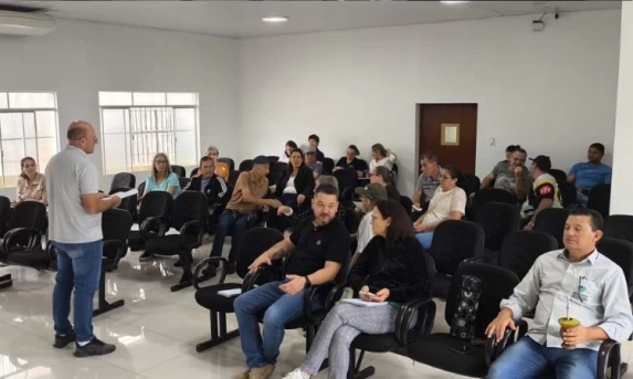 Entidades se reúnem para a elaboração do Calendário de Eventos no Município.