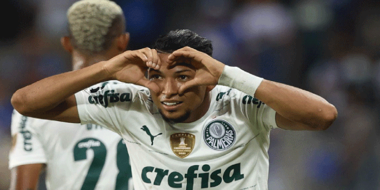 ESPORTE:  Palmeiras bate Emelec e mantém 100% de aproveitamento.