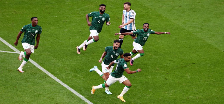 ESPORTES: Arábia Saudita bate Argentina de Messi em 1ª zebra da Copa do Catar.