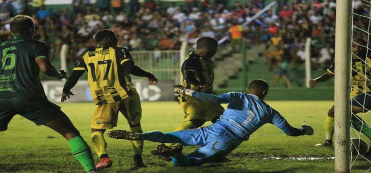 ESPORTES: Cascavel cai na Copa do Brasil e tem prejuízo de quase 2 milhões
