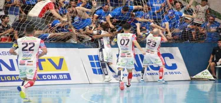 ESPORTES: Cascavel faz o dever de casa e vence a Assoeva.