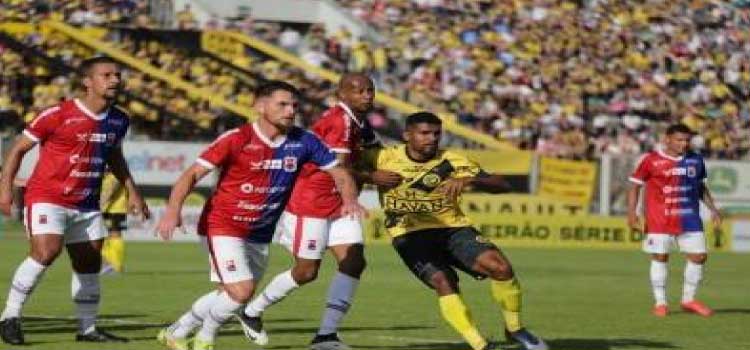 ESPORTES: Cascavel fica no empate com o Paraná e decide classificação fora de casa.