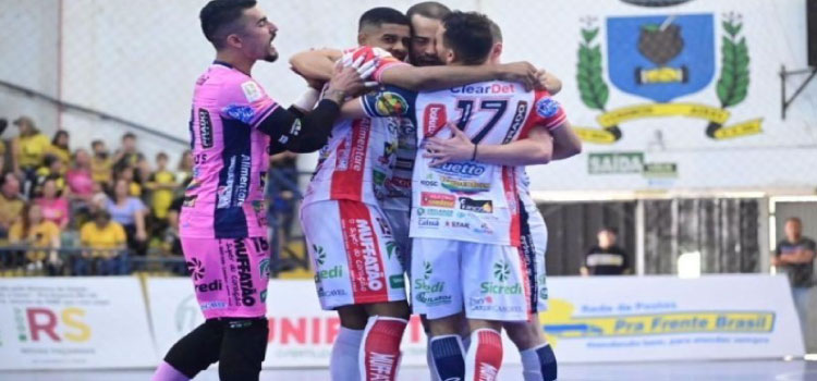 ESPORTES: Cascavel Futsal dá show de bola e vai à semifinal da Liga.
