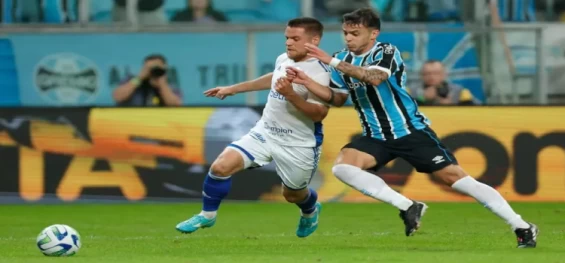 ESPORTES: Em noite de golaços, Grêmio e Cruzeiro empatam pelo jogo de ida das oitavas de final da Copa do Brasil.