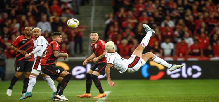 ESPORTES: Flamengo bate Athletico-PR com golaço de Pedro.