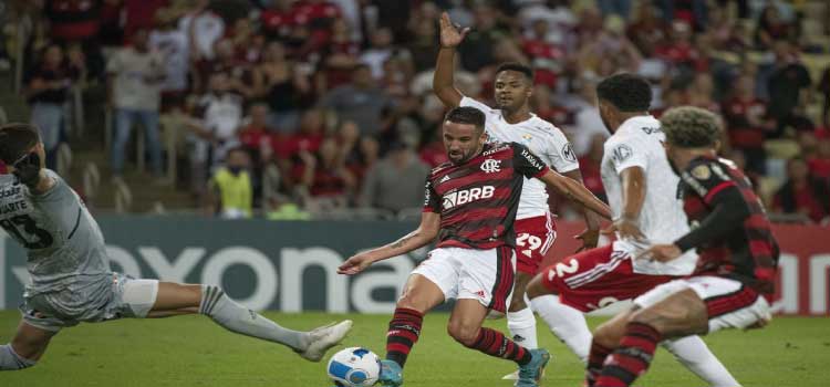 ESPORTES: Flamengo não convence, mas triunfa na Libertadores.
