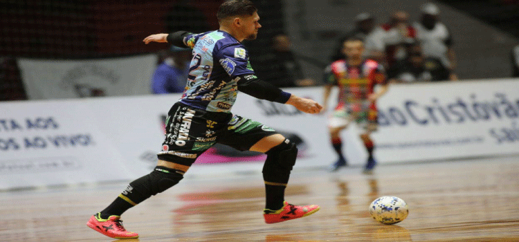 ESPORTES: Fora de casa, Cascavel Futsal enfrenta São José de olho na permanência no G4 da Liga Nacional.