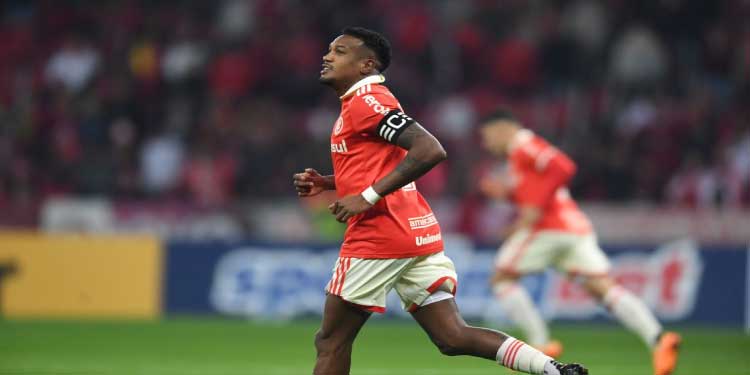 ESPORTES: Internacional triunfa no Beira Rio para dormir no G4 do Brasileiro.