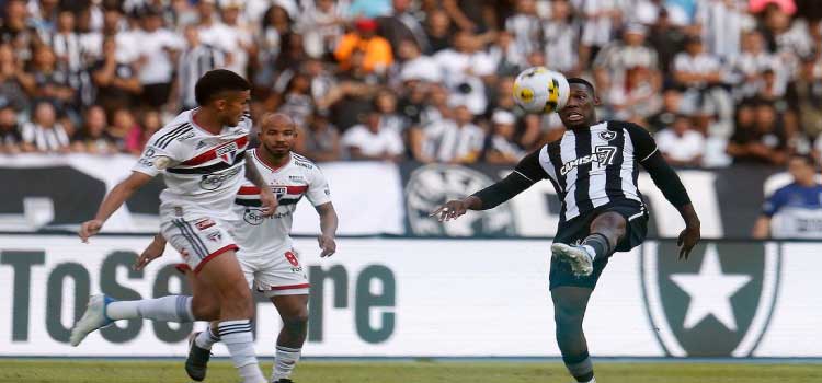 ESPORTES: São Paulo e Botafogo se enfrentam por vaga no G8 do Brasileirão.