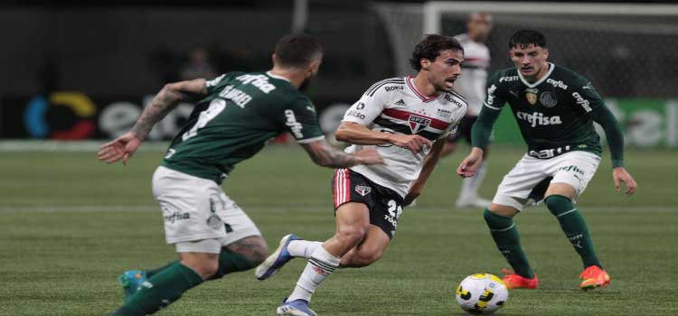 ESPORTES: São Paulo vence Palmeiras nos pênaltis e avança na Copa do Brasil.