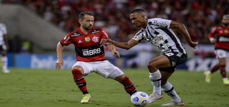 ESPORTES: Separados por um ponto, Santos e Flamengo duelam pelo Brasileiro.