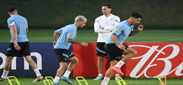 ESPORTES: Uruguai busca classificação para oitavas nesta sexta-feira.
