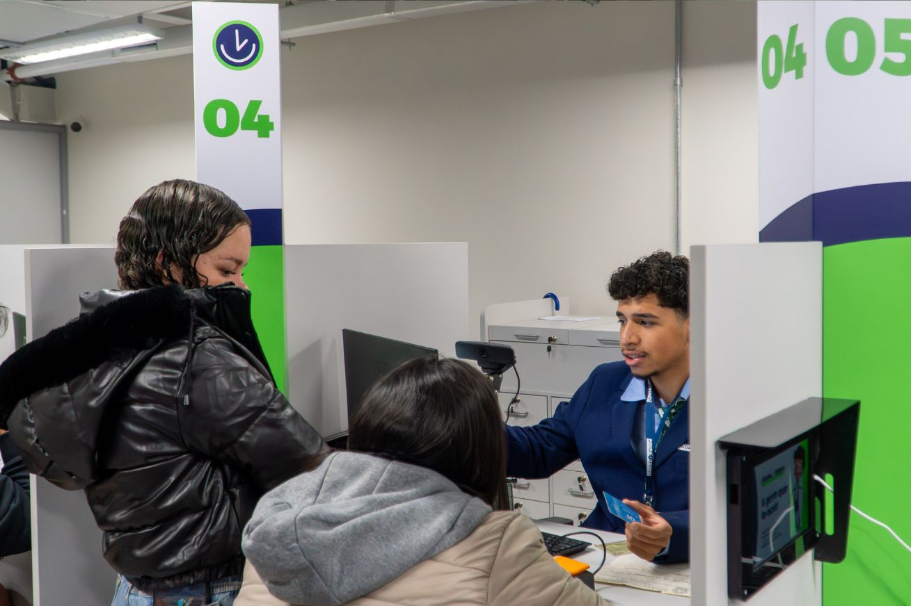 FACILIDADE AO CIDADÃO: Sanepar Passa a Oferecer Serviços Essenciais no Poupatempo Paraná