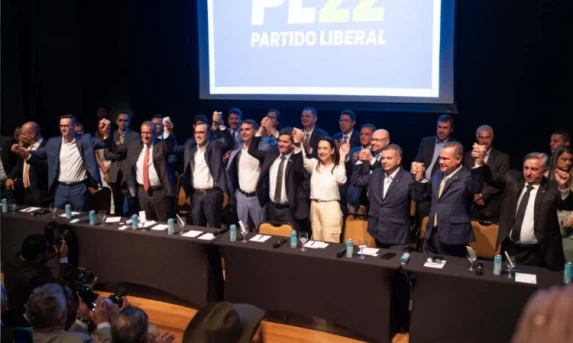 Filiação de Sérgio Moro ao PL provoca saída em massa de prefeitos no Paraná
