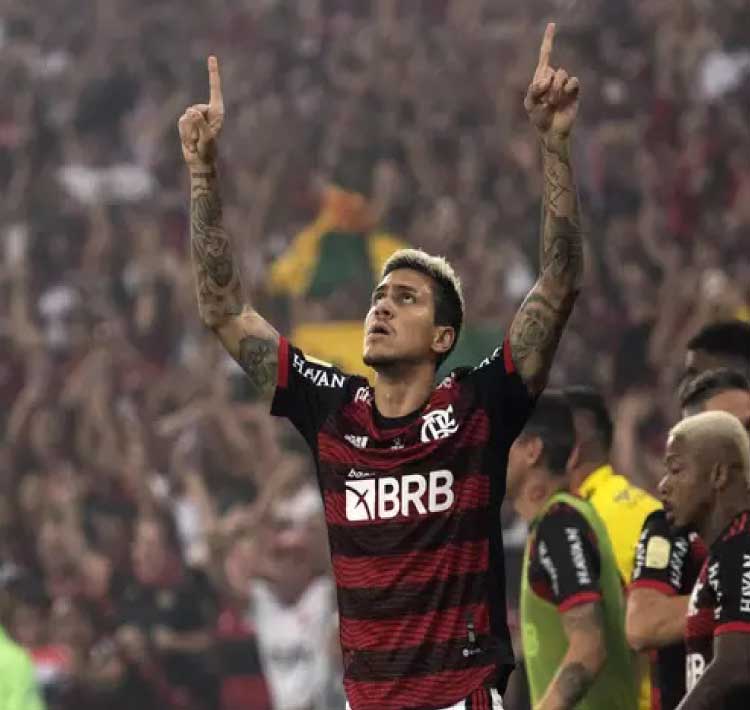 Flamengo vence Corinthians nos pênaltis e se sagra Tetra campeão da Copa do Brasil.