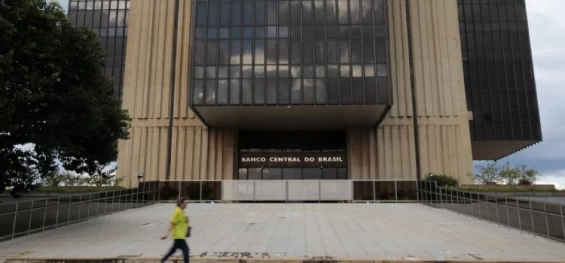 FOCUS: Mercado Financeiro eleva para 2,18% projeção do crescimento da economia.
