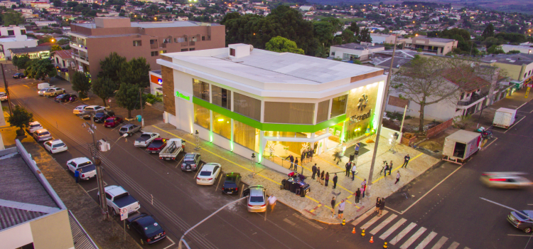 Fortalecendo expansão, Sicredi Grandes Lagos anuncia segunda agência em Quedas do Iguaçu (PR).