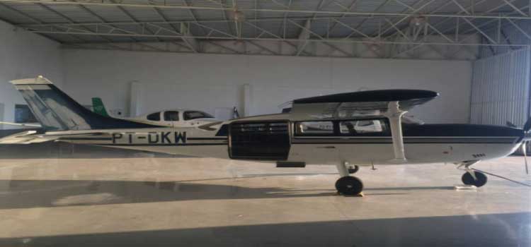 FOZ DO IGUAÇU: Criminosos rendem família e roubam aeronave 