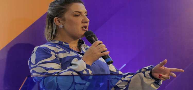 GERAL: Nova presidente da Caixa anuncia primeiras medidas à frente do banco.