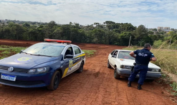 Gol furtado no Cascavel Velho é recuperado pela Guarda Civil Patrimonial.