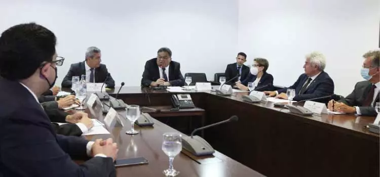 Governo começa a debater plano para aumentar a produção nacional de fertilizantes