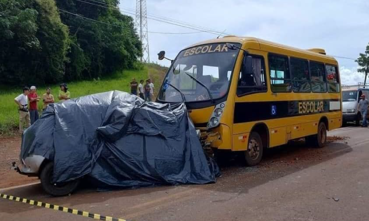 Grave acidente com três vítimas fatais foi registrado na PR-473 em Cruzeiro do Iguaçu no Paraná.