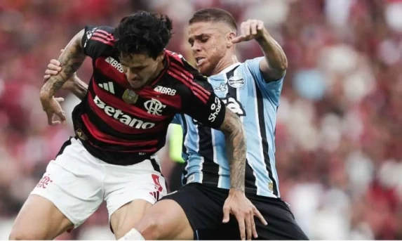Grêmio arranca empate com o Flamengo no Maracanã pelo Brasileirão