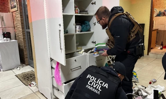 Grupo que aplicava golpes de falsos empréstimos em todo o Brasil é alvo da Polícia Civil do Paraná.