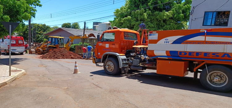 GUARANIAÇU: Homem fica prensado em obra.