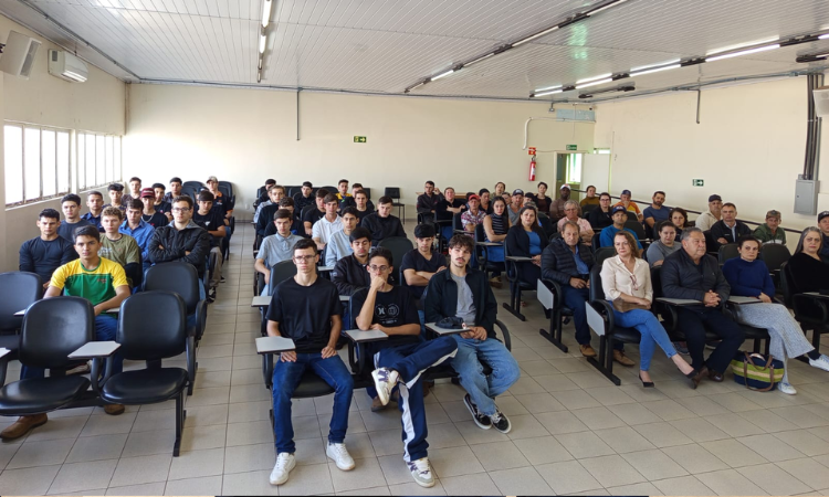 Guaraniaçu: Jovens do município participam de cerimônia de entrega do Certificado de Dispensa de Incorporação