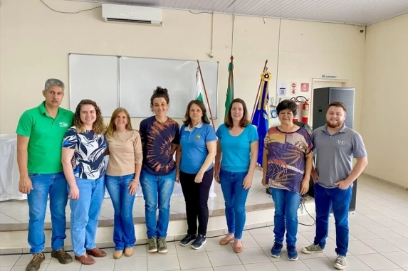 GUARANIAÇU: Membros do Conselho Municipal de Cultura elegem presidente.
