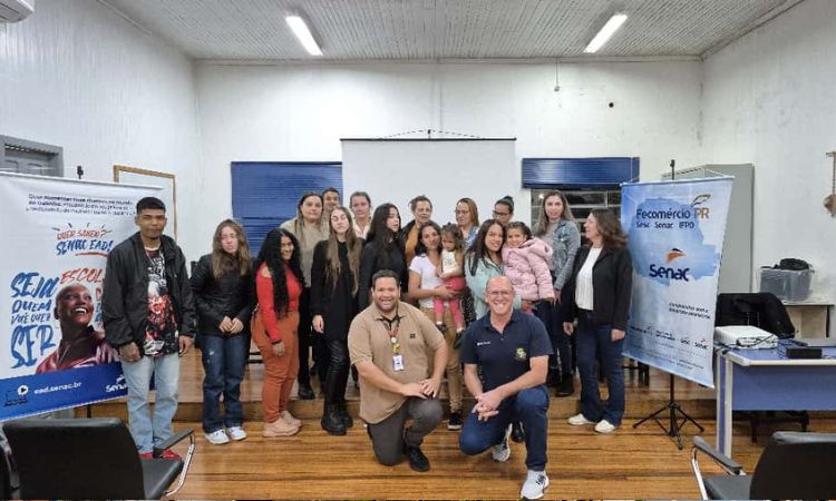 GUARANIAÇU: Primeira turma do Curso de Técnicas de Supermercado conclui capacitação em Guaraniaçu