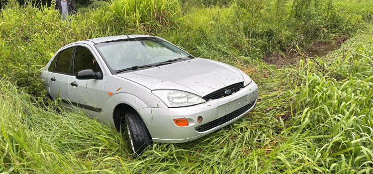 GUARANIAÇU: Saída de pista é registrada no Km 525 da BR-277.