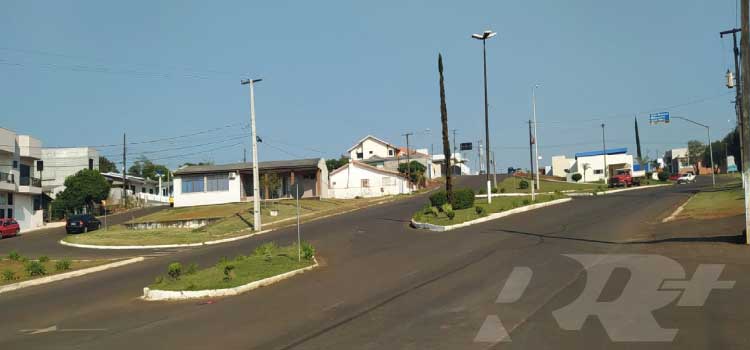 GUARANIAÇU: Segunda-feira de sol, não a previsão de chuva