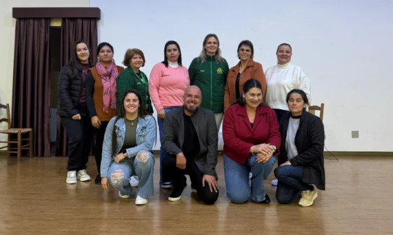 Ibema: Professores do município participam de oficina de contação de histórias