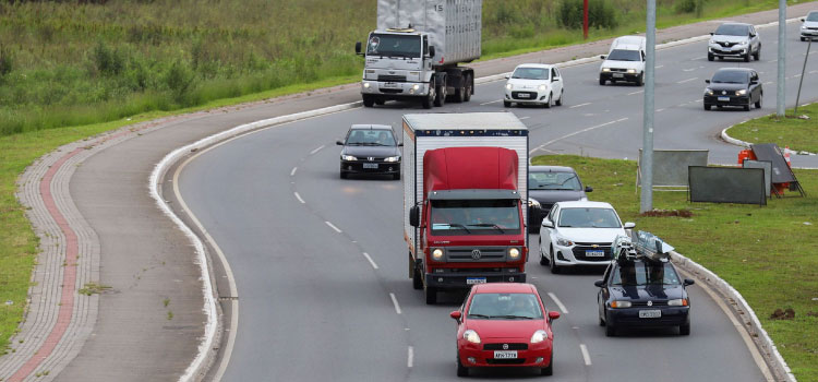 IMPOSTOS: Prazo para pagamento da 4ª parcela do IPVA dos veículos de placas 1 e 2 vence nesta segunda.