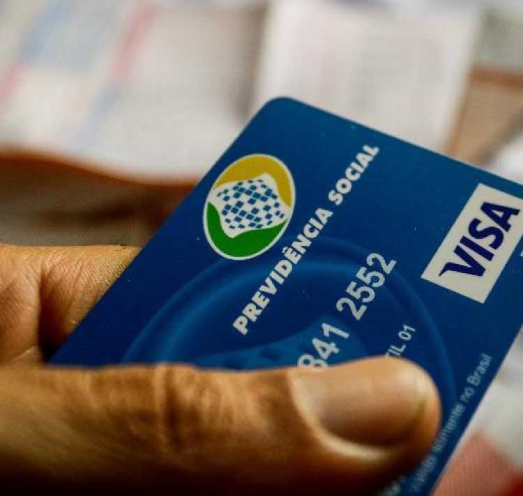 INSS começa a pagar aposentadorias acima do salário mínimo; veja calendário.