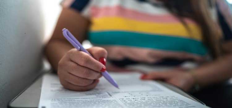 INSS: Concursos voltam após anos, com salários de até R$ 33 mil.