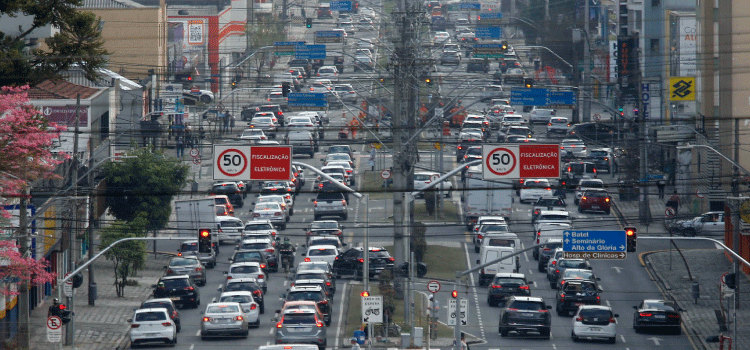 IPVA 2023: Confira a quantidade de veículos tributáveis por município no Paraná.