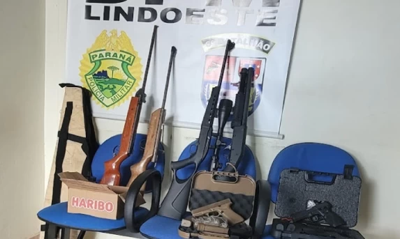LINDOESTE: Cinco indivíduos são detidos em flagrante com armas.
