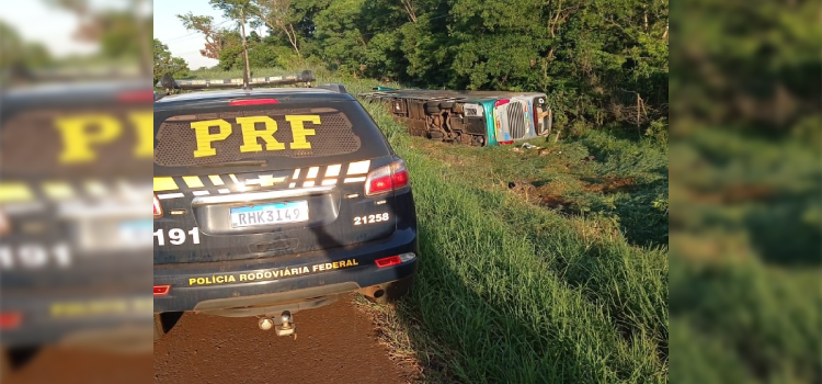 MARECHAL CÂNDIDO RONDON: Ônibus de Turismo com 27 pessoas cai em ribanceira na BR-163.