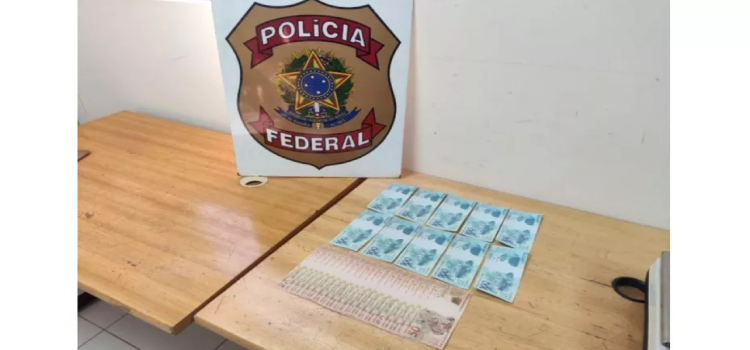 MEDIANEIRA: Rapaz é flagrado pela Polícia Federal com notas falsas.