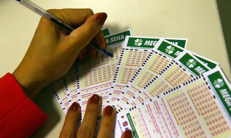 Mega-Sena acumula e próximo prêmio está estimado em R$ 42 milhões