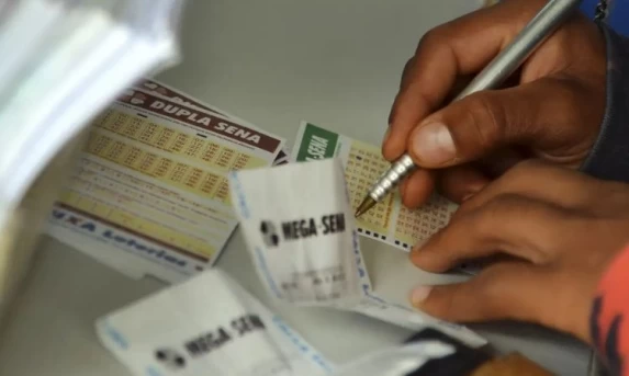 BC informa que teto para rotativo vale a partir desta quarta-feira