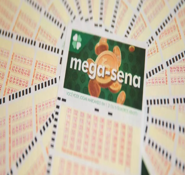 MEGA-SENA:  Apostas de SP, RJ, PR e uma feita pela internet acertam as seis dezenas e levam mais de R$ 6 milhões.