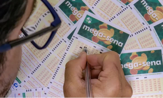 Mega-Sena sorteia neste sábado prêmio estimado em R$ 3,5 milhões.