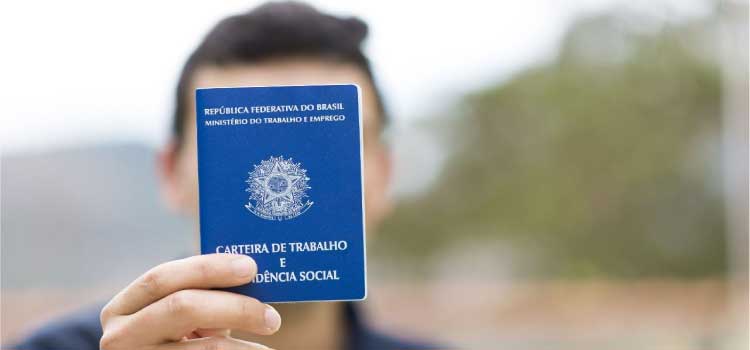 MERCADO DE TRABALHO: Desemprego fica em 9,3% no segundo trimestre, menor para o período desde 2015.