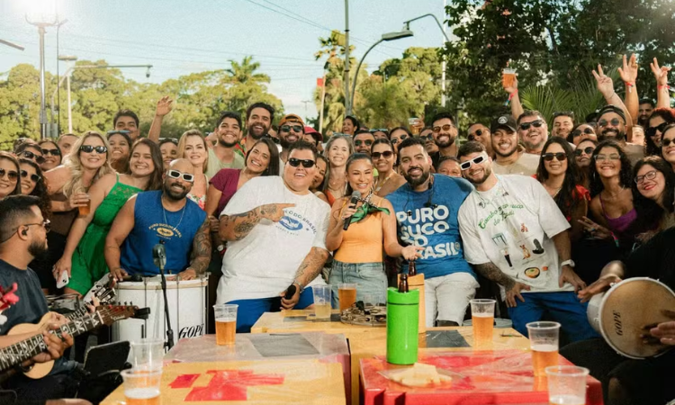 Música: Grupo Menos é Mais desbanca sertanejo e lidera ranking de streaming em 2025