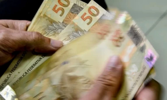 NOVA ISENÇÃO DO IMPOSTO DE RENDA PARA QUEM GANHA ATÉ R$ 5 MIL ENTRA EM VIGOR HOJE