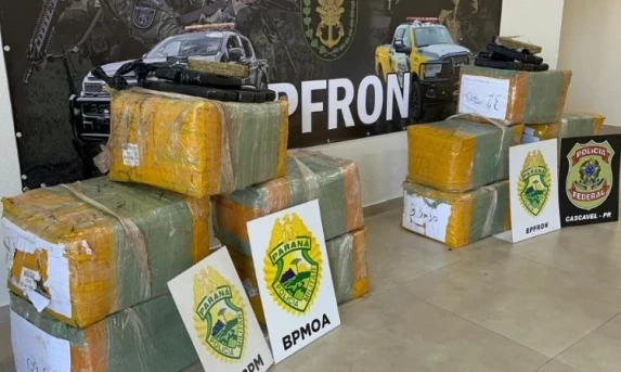 OPERAÇÃO CONJUNTA ENTRE PM E PF APREENDE 350 KG DE MACONHA EM CASCAVEL